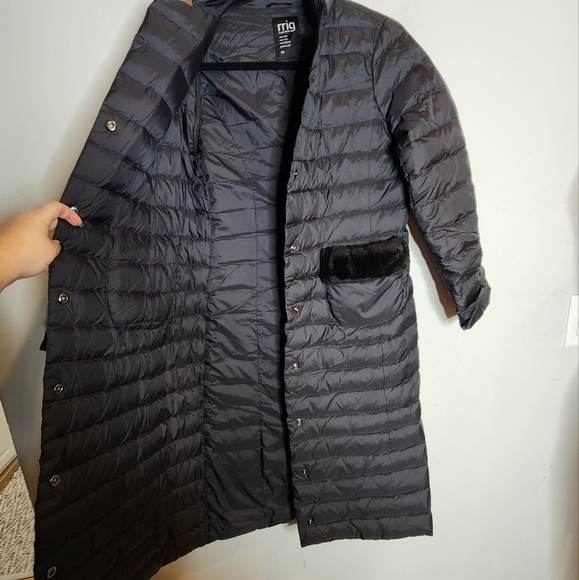 rrig by basic house korea black down long puffer coat estimated size xs/small. - Picture 16 of 16